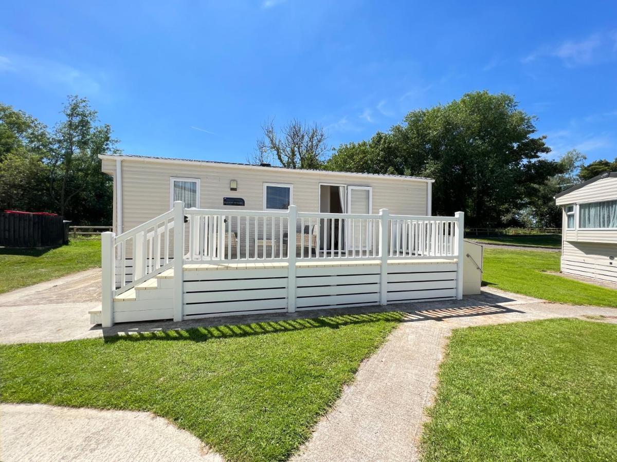 Mallard Corner, Cosy Cotswold Lakeview Lodge Южен Сърни Екстериор снимка