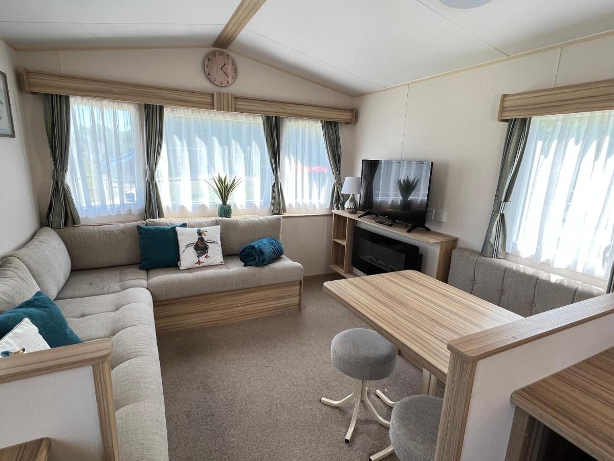 Mallard Corner, Cosy Cotswold Lakeview Lodge Южен Сърни Екстериор снимка