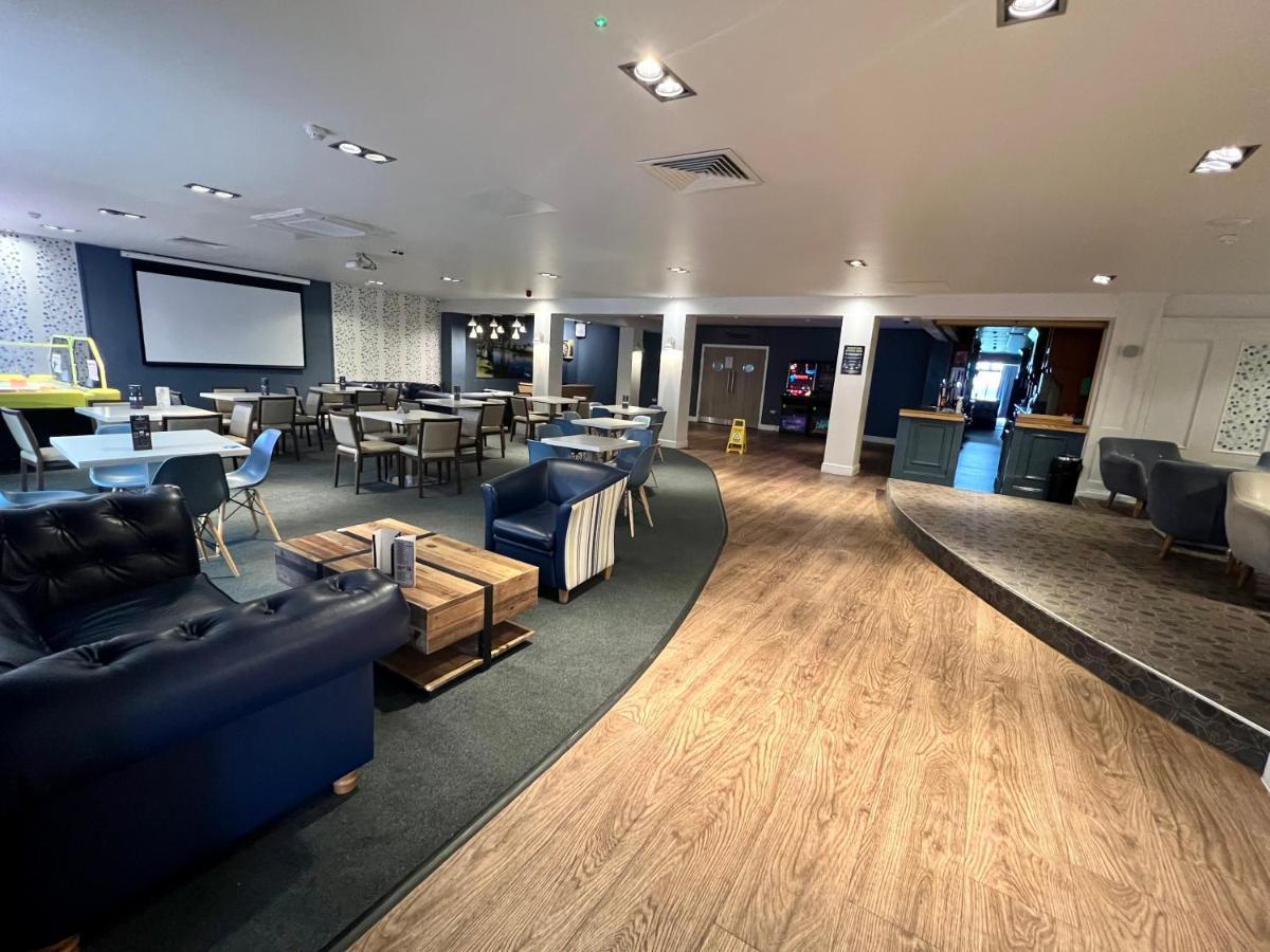 Mallard Corner, Cosy Cotswold Lakeview Lodge Южен Сърни Екстериор снимка