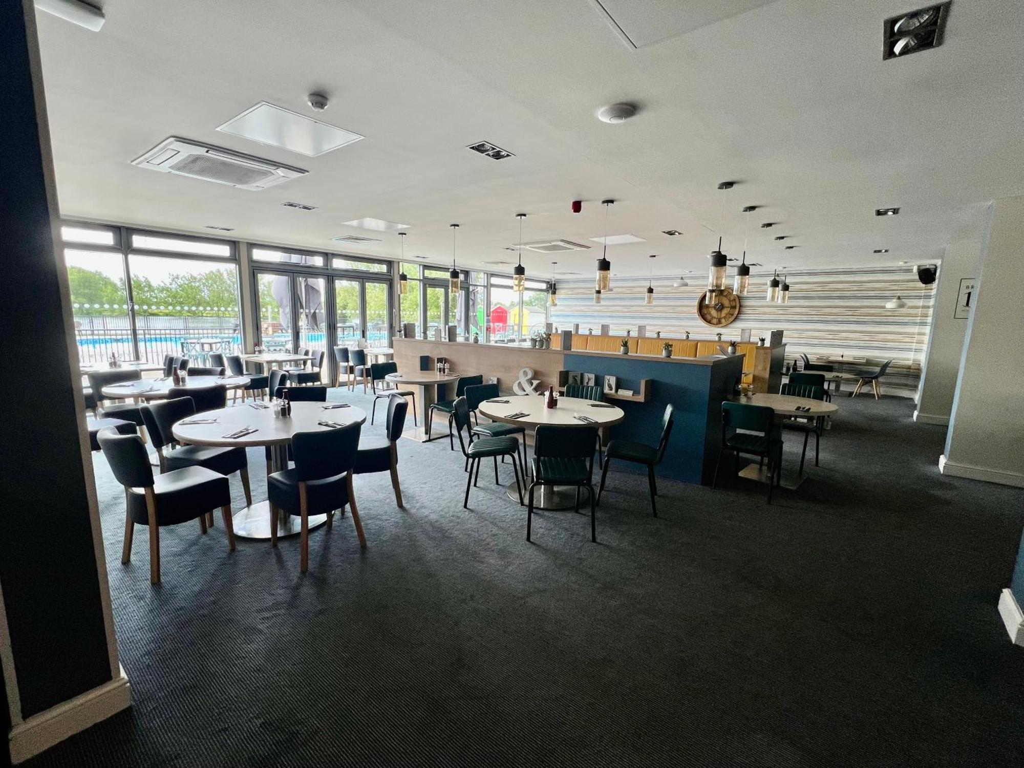 Mallard Corner, Cosy Cotswold Lakeview Lodge Южен Сърни Екстериор снимка